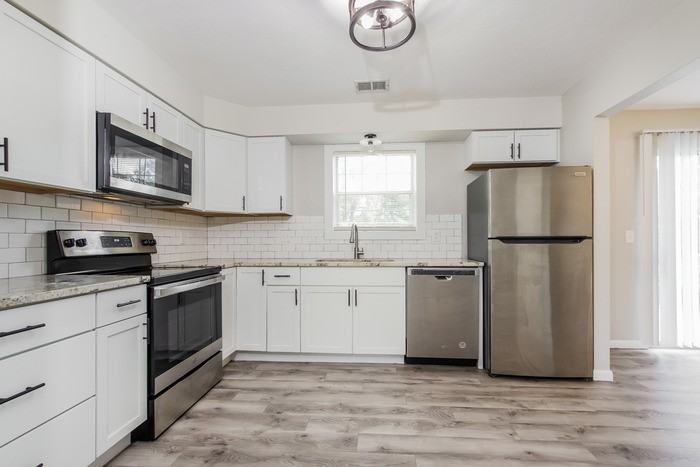 6228 S Lakeview Dr - Photo 5 of 11