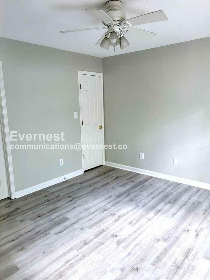 1104 Oak Creek Trl Ne - Photo 6 of 16