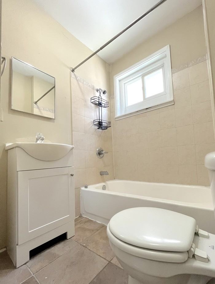 1217 Colonial Ave #A4 - Photo 7 of 13