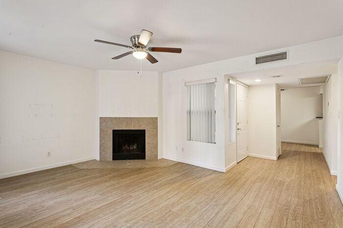 8787 E Mountain View Rd #1074 - Photo 4 of 23