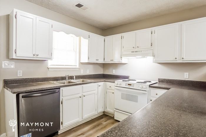 786 Lannie Bonnie Cir - Photo 2 of 12