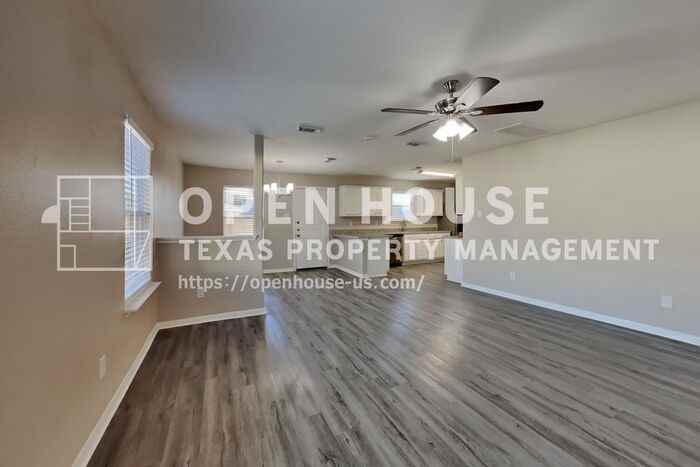 7203 Towering Pine Ln - Photo 4 of 22