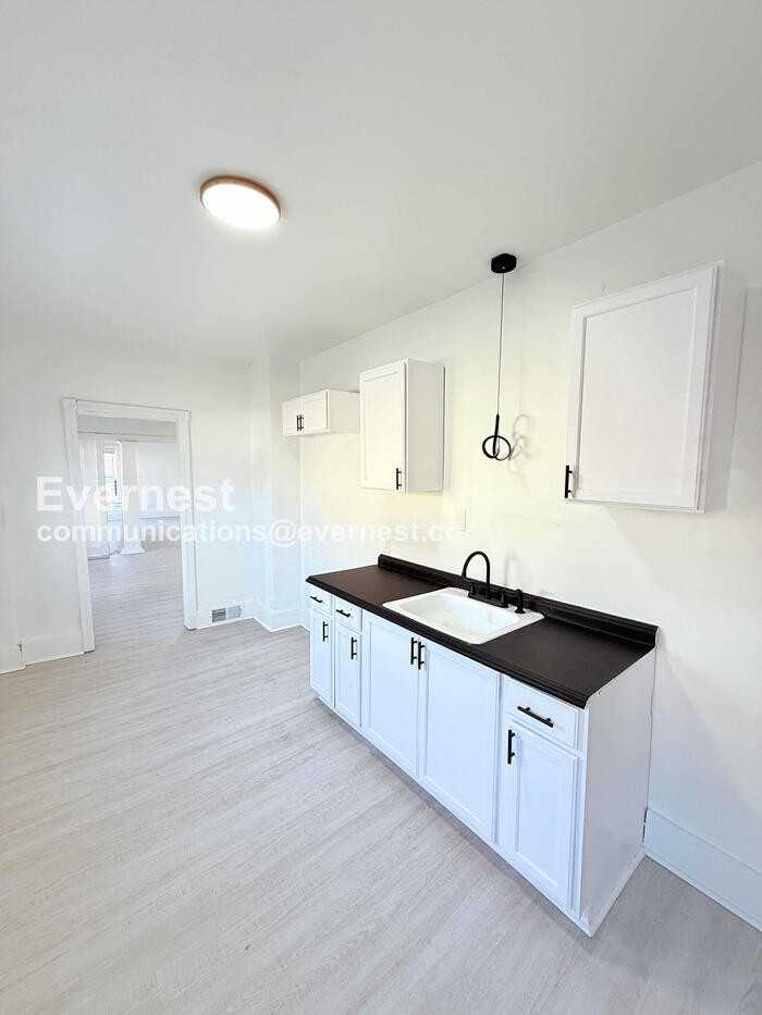 8939 Dexter Ave #A - Photo 3 of 26