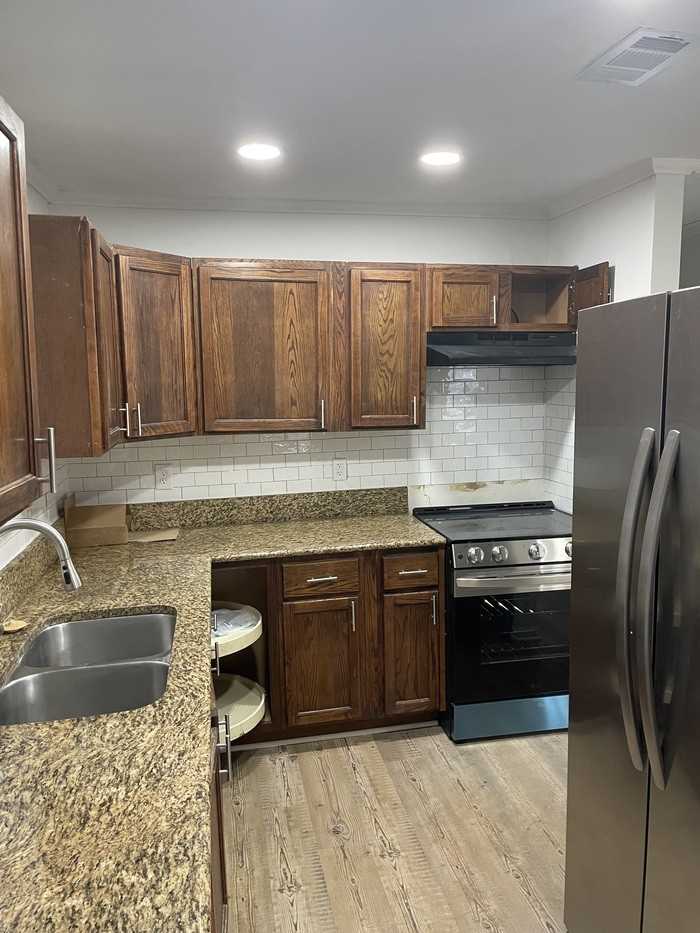 826 Martin St Se - Photo 3 of 8