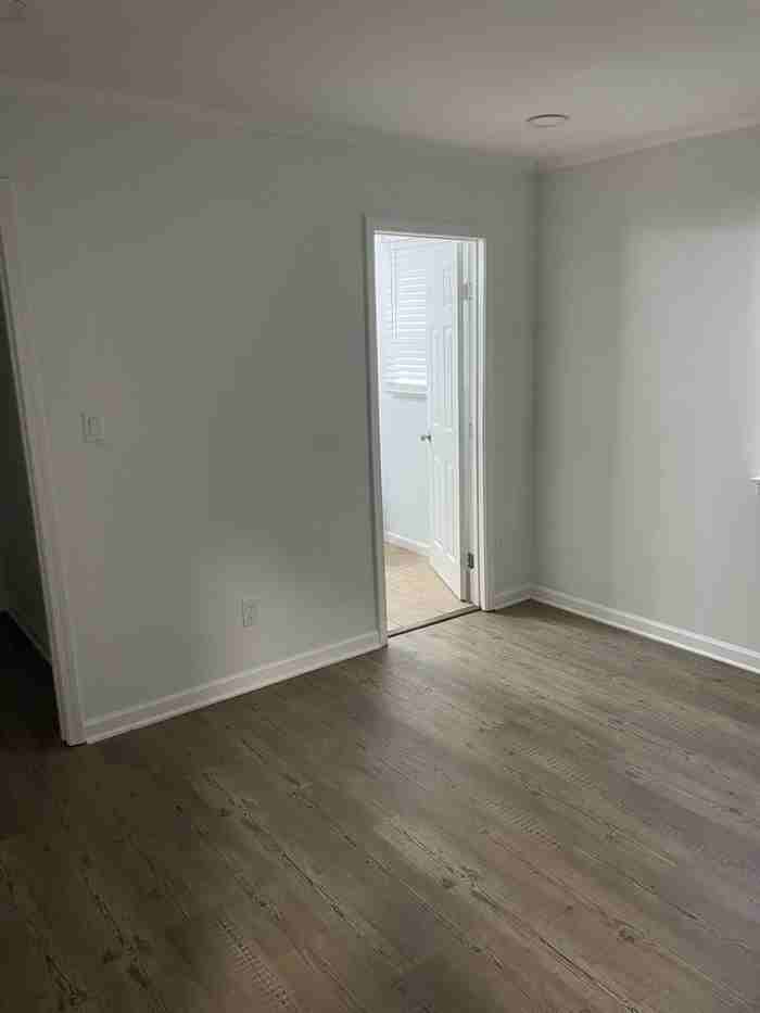 826 Martin St Se - Photo 6 of 8