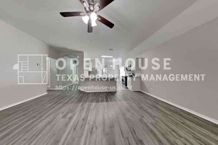 22003 Avonglen Ln - Photo 5 of 20