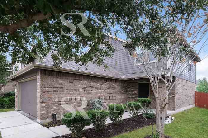 6801 Plains Crest Dr - Photo 3 of 16