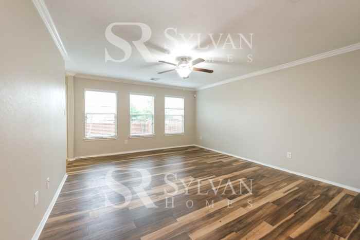 6801 Plains Crest Dr - Photo 5 of 16