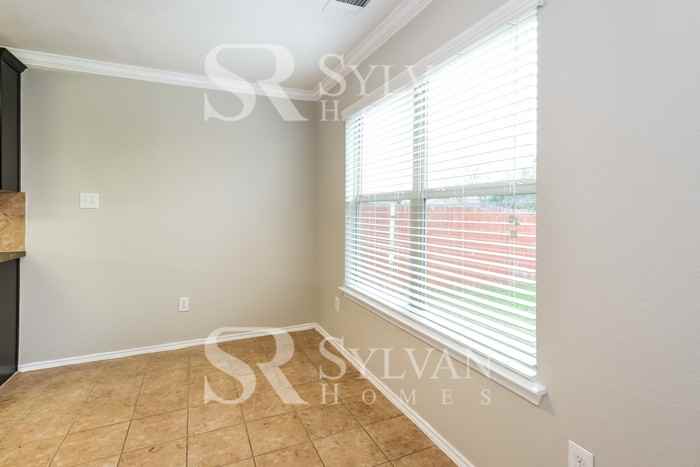 6801 Plains Crest Dr - Photo 7 of 16