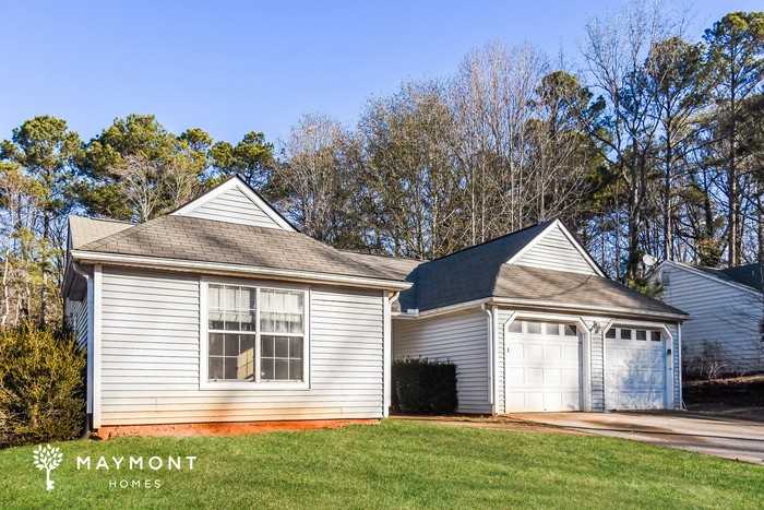 1508 Chaseway Cir - Photo 2 of 3