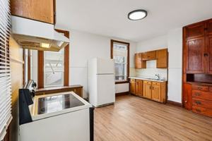featured image of 340 E 10th St #2
