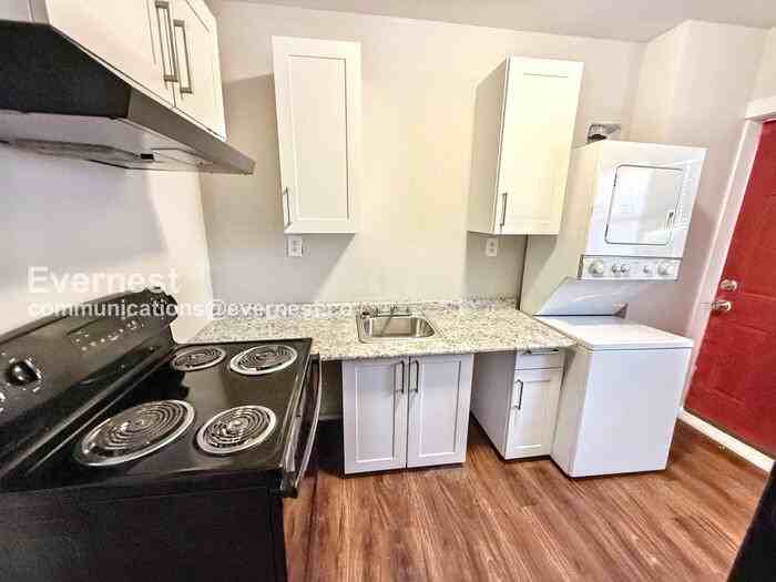 203 9th Ave W - Photo 2 of 15