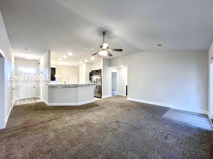 5909 Kuykendall Dr - Photo 4 of 23