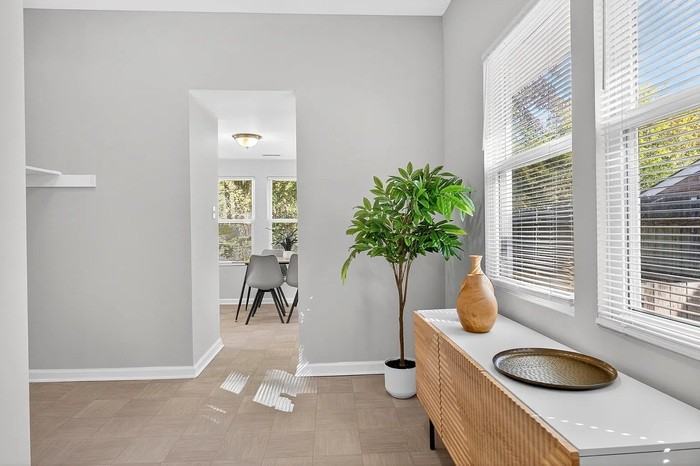 830 Westwood Ave - Photo 7 of 22