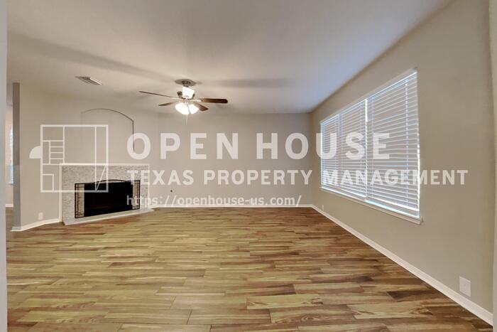 7311 Wisteria Chase Pl - Photo 4 of 25