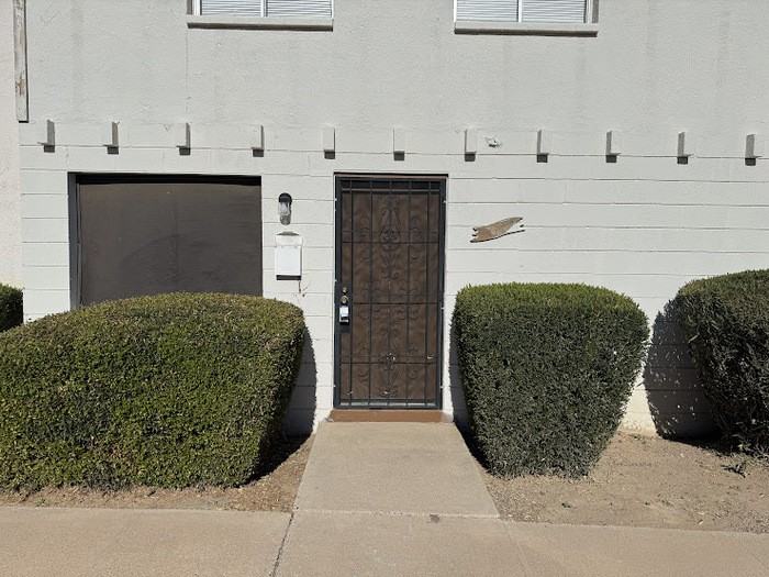 7127 W Coolidge St - Photo 2 of 17