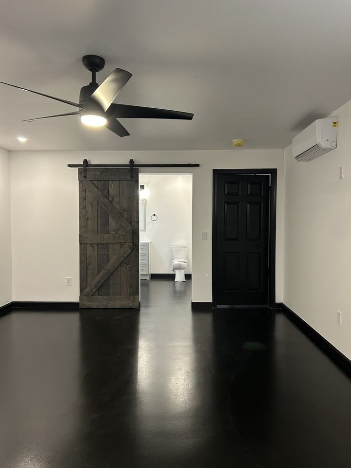 24 Beacon St #152D - Photo 3 of 8