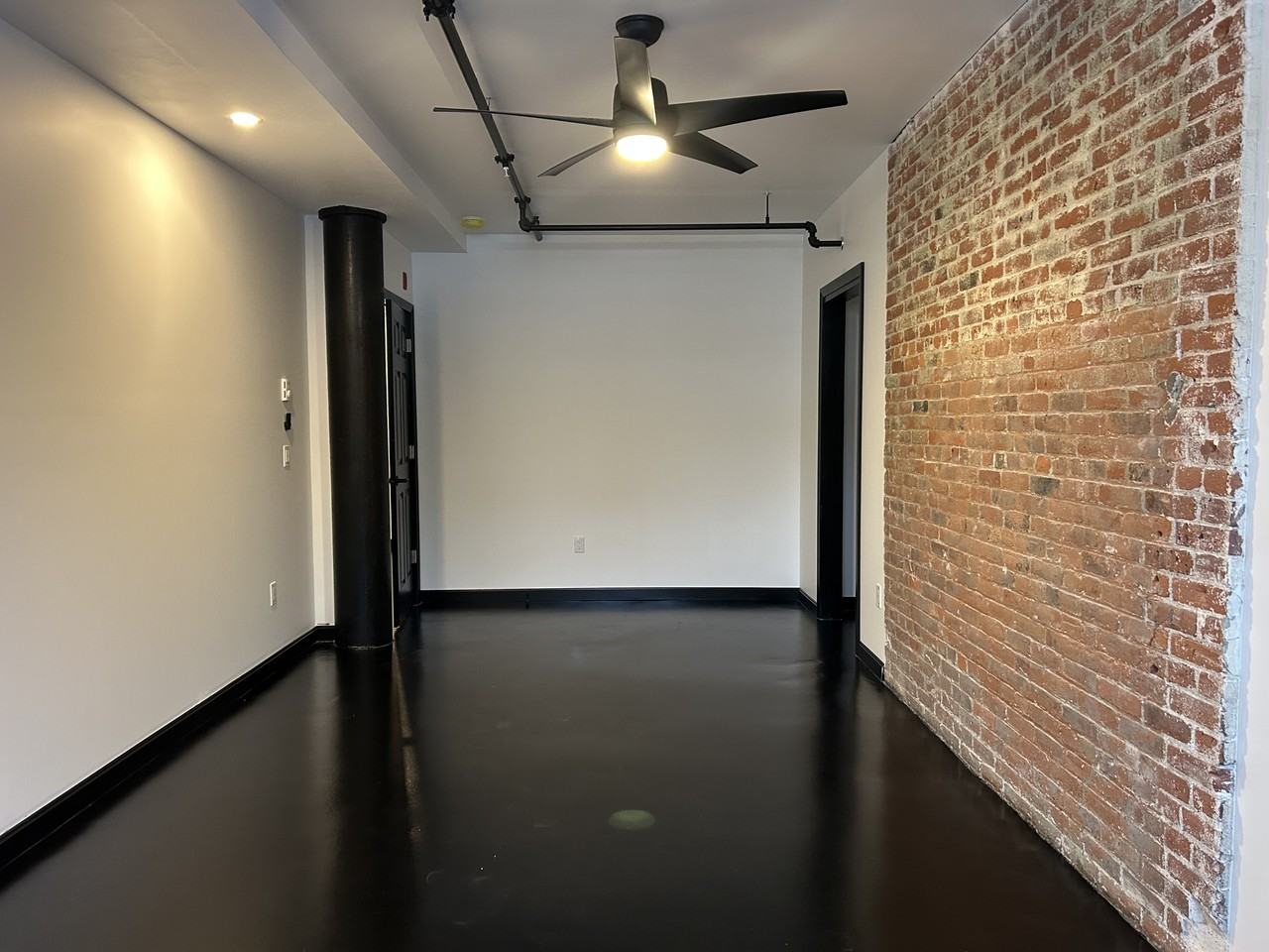 24 Beacon St #152D - Photo 7 of 8