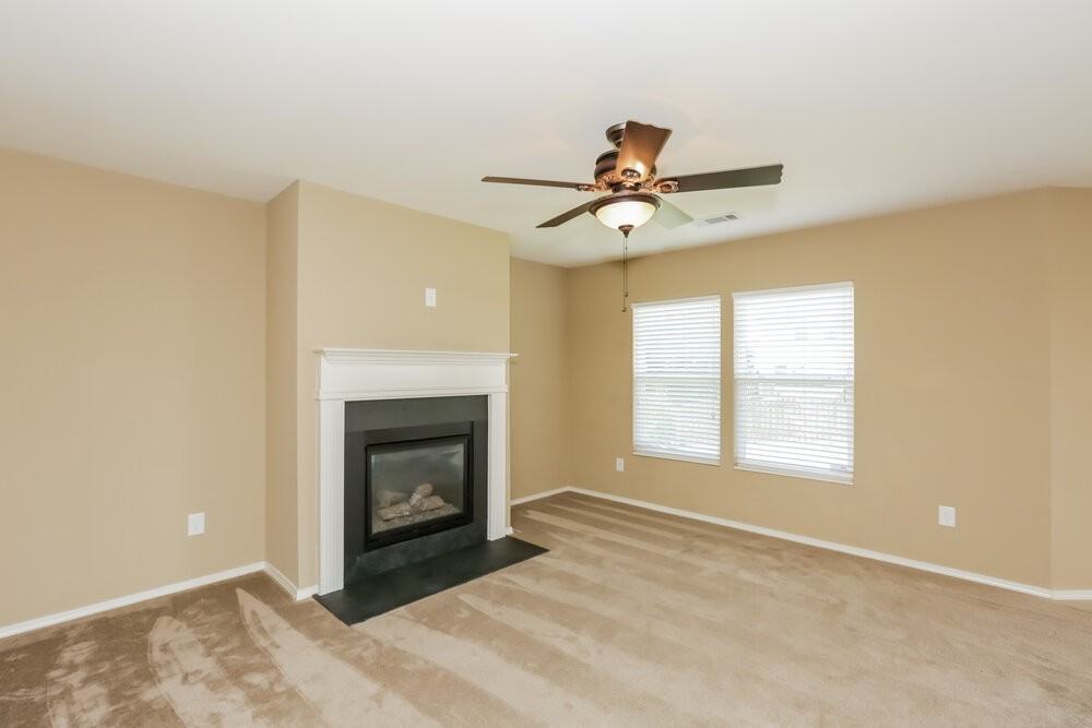 6329 Highland Commons Rd - Photo 3 of 21