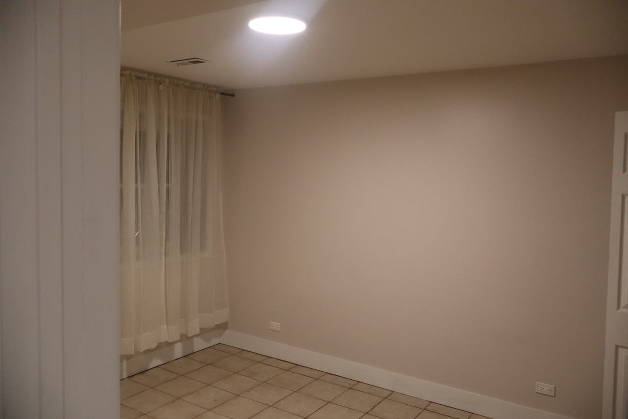 423 S Homan Ave #BS - Photo 5 of 17