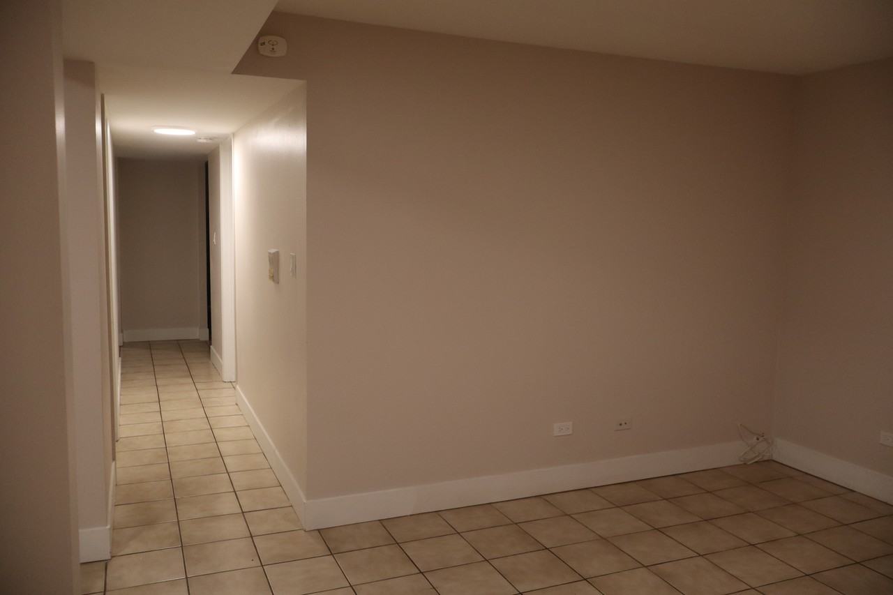 423 S Homan Ave #BS - Photo 6 of 17