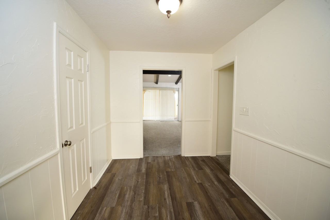 7811 S College Ave #1 - Photo 3 of 22