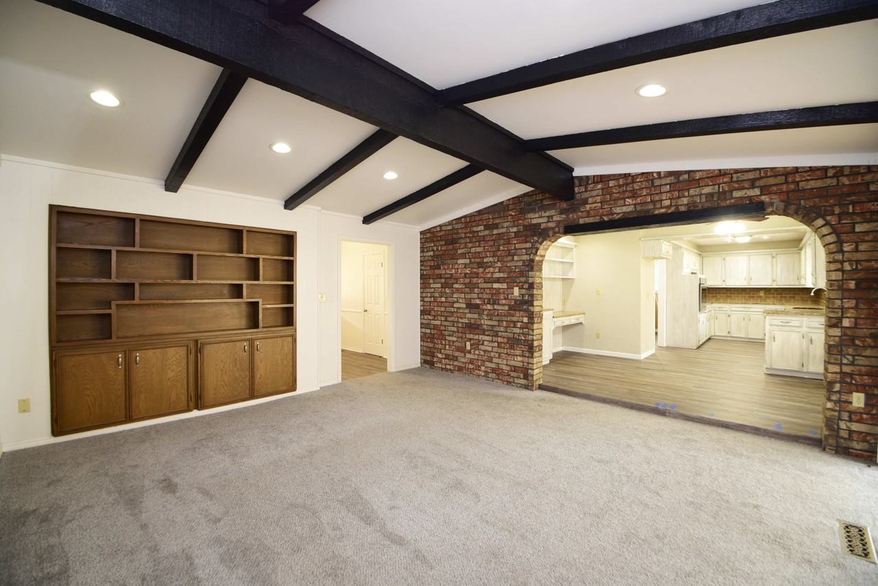 7811 S College Ave #1 - Photo 5 of 22