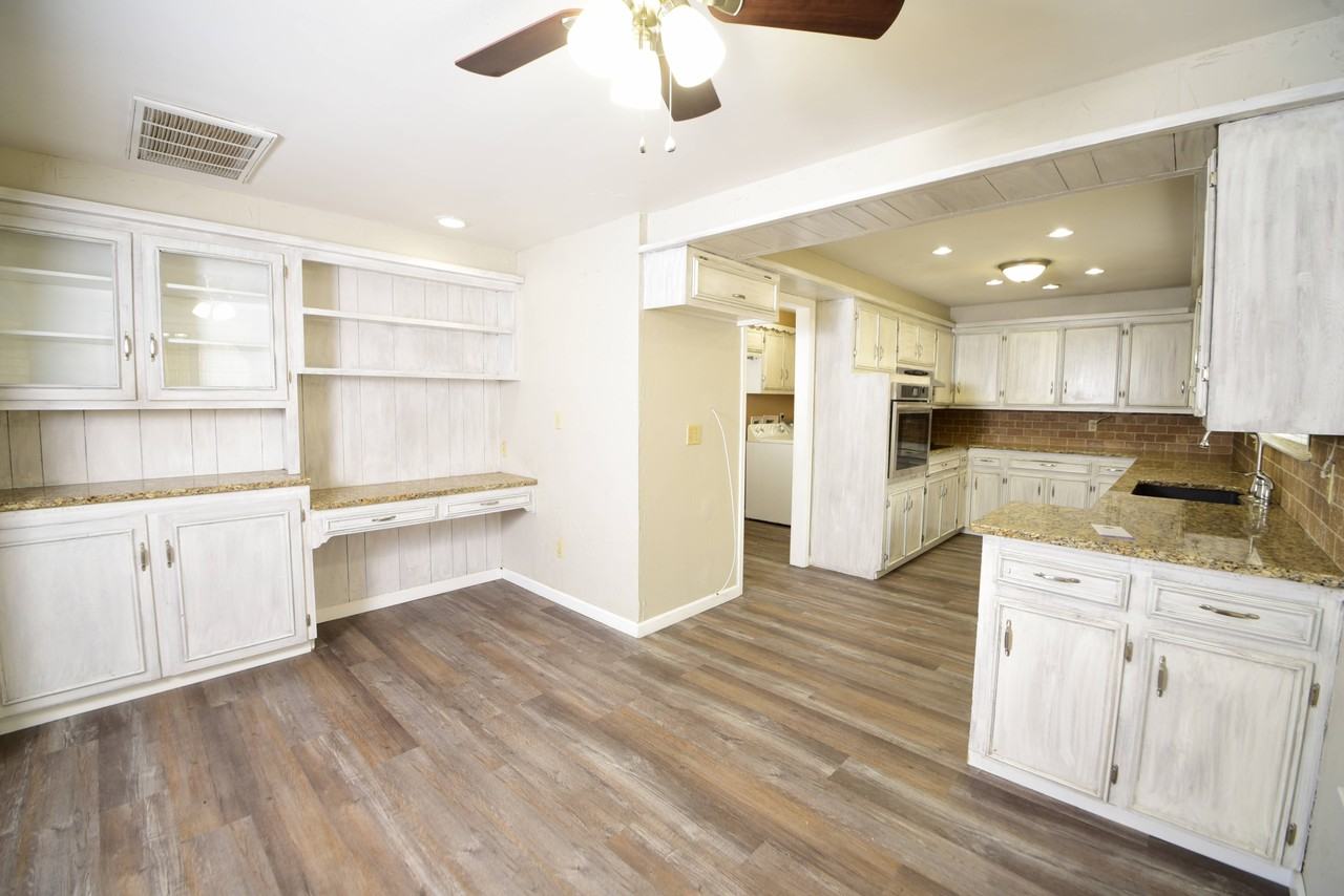 7811 S College Ave #1 - Photo 7 of 22