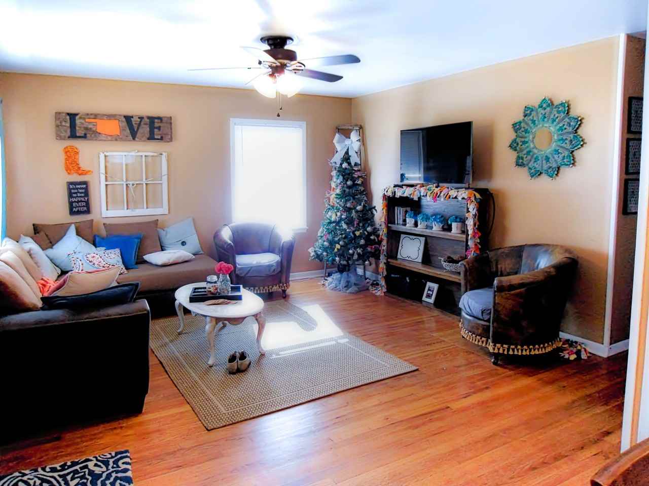 806 S Mcfarland St #1 - Photo 2 of 6