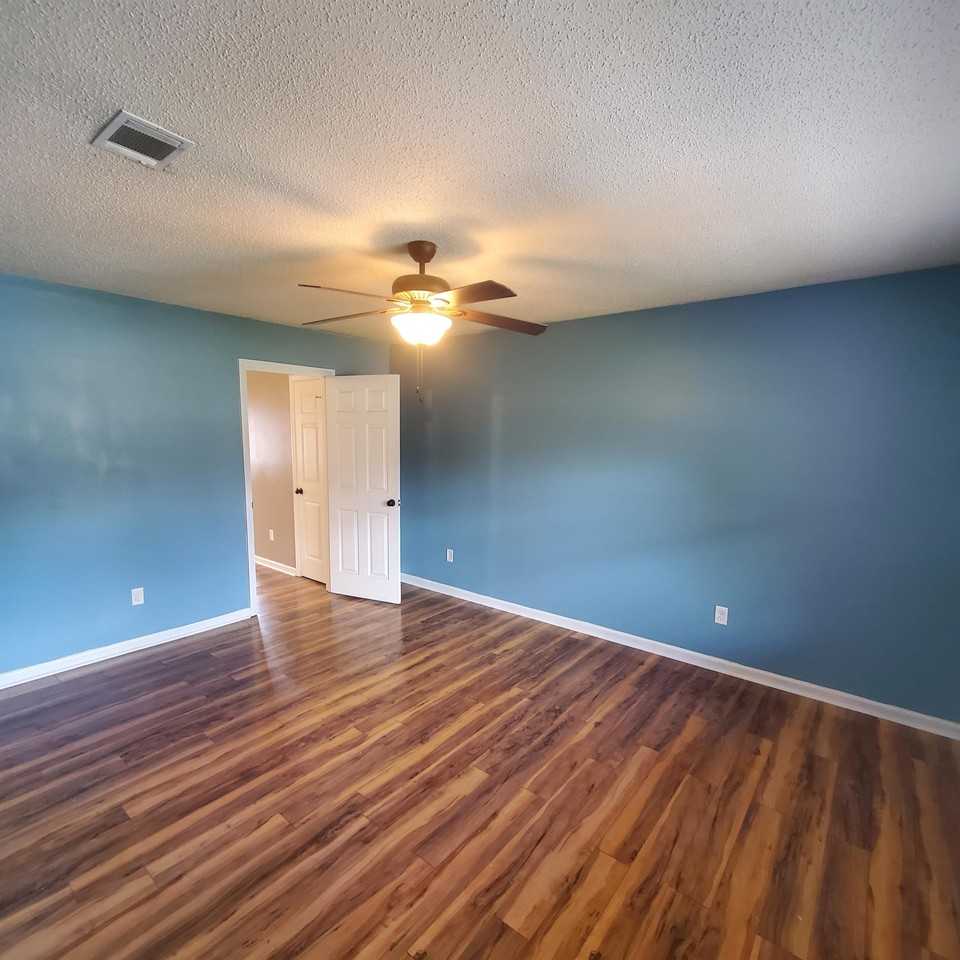 953 Wedgewood Way #1 - Photo 3 of 11