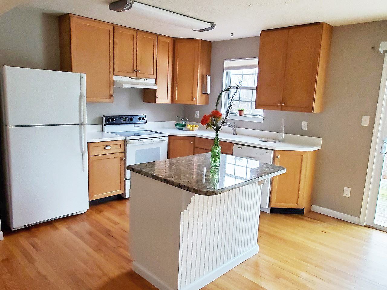 688 Paddle Wheel Ct W #688 - Photo 3 of 15