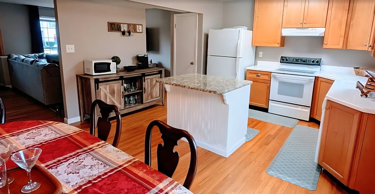 688 Paddle Wheel Ct W #688 - Photo 4 of 15