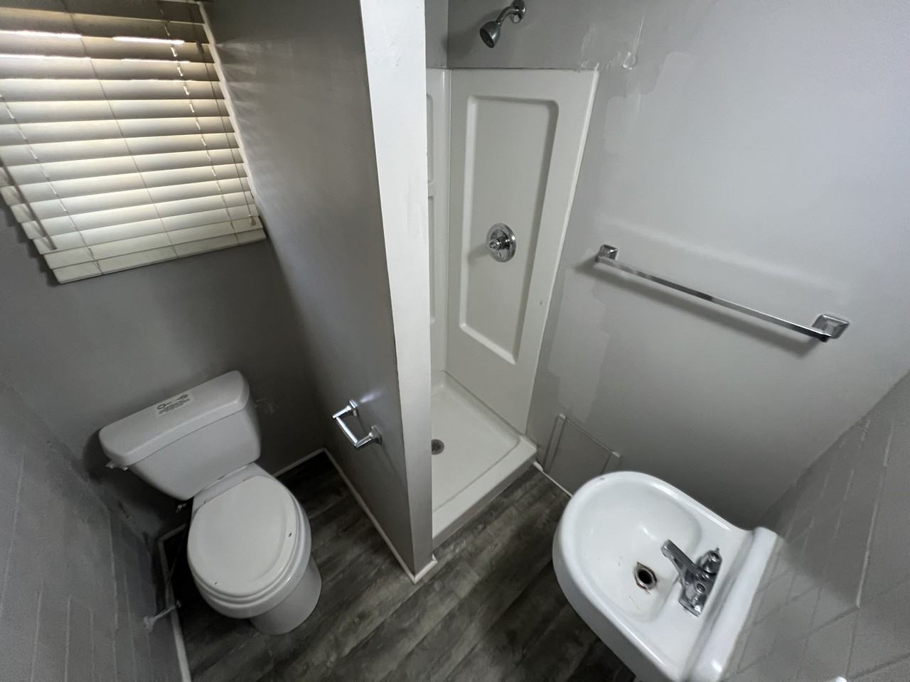 1112 7th St #2 - Photo 7 of 14