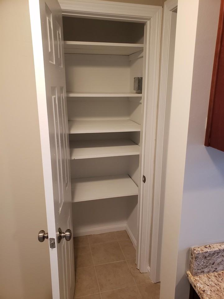 84 84 East Grove StreetApt B #84B - Photo 6 of 18