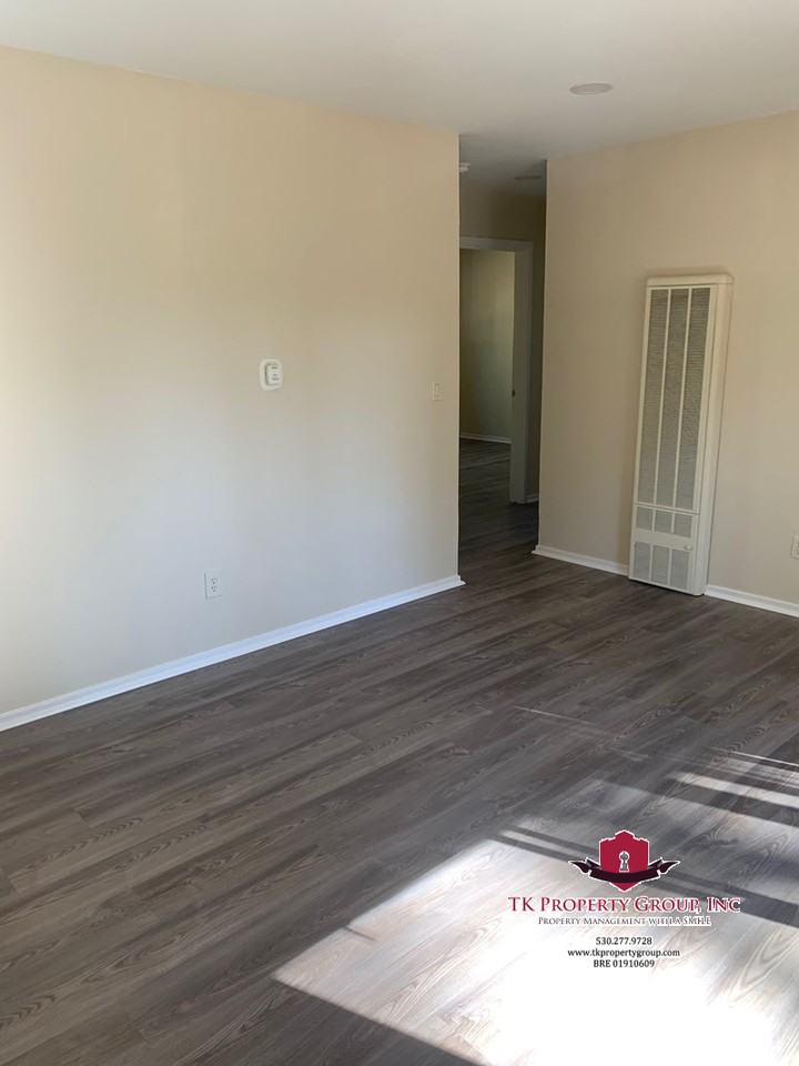 533 Jenkins St #3 - Photo 4 of 12