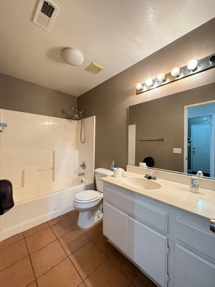 11726 Pepperwood St #1 - Photo 7 of 26