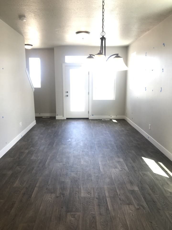 7959 Sw - Photo 3 of 9