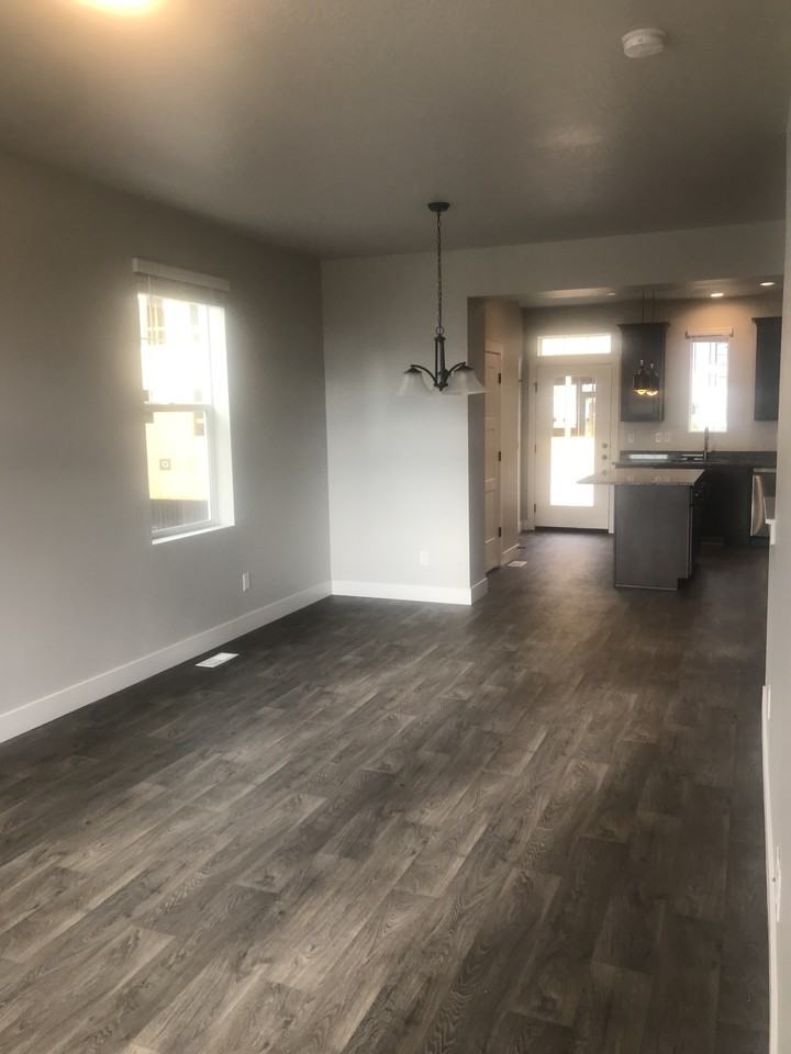 7959 Sw - Photo 4 of 9