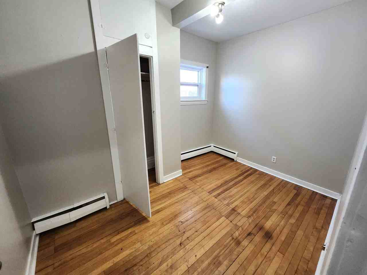 33 Paddock St #33-2 - Photo 6 of 11