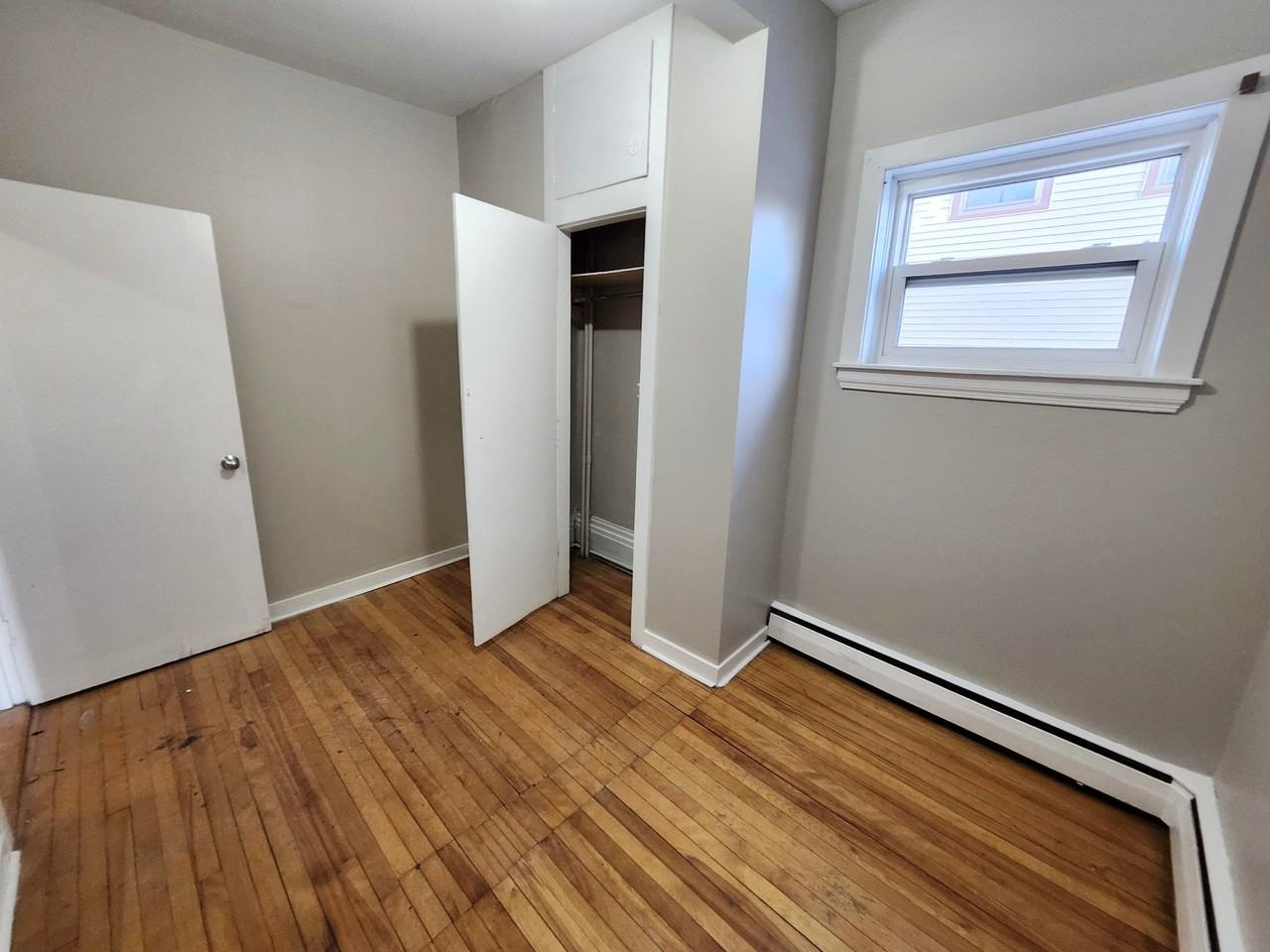 33 Paddock St #33-2 - Photo 7 of 11