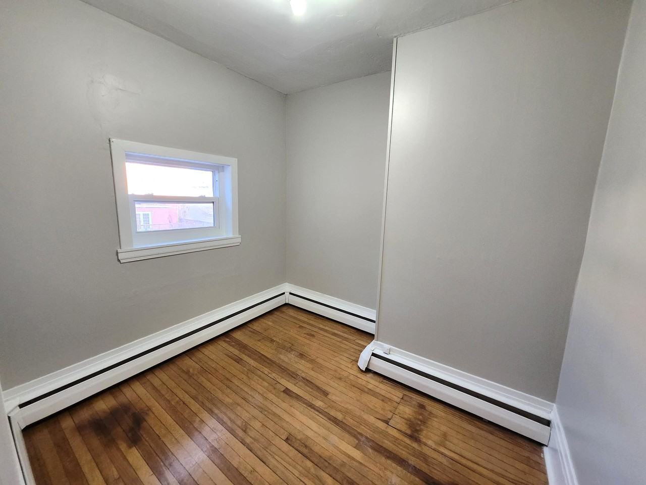 33 Paddock St #33-2 - Photo 7 of 10