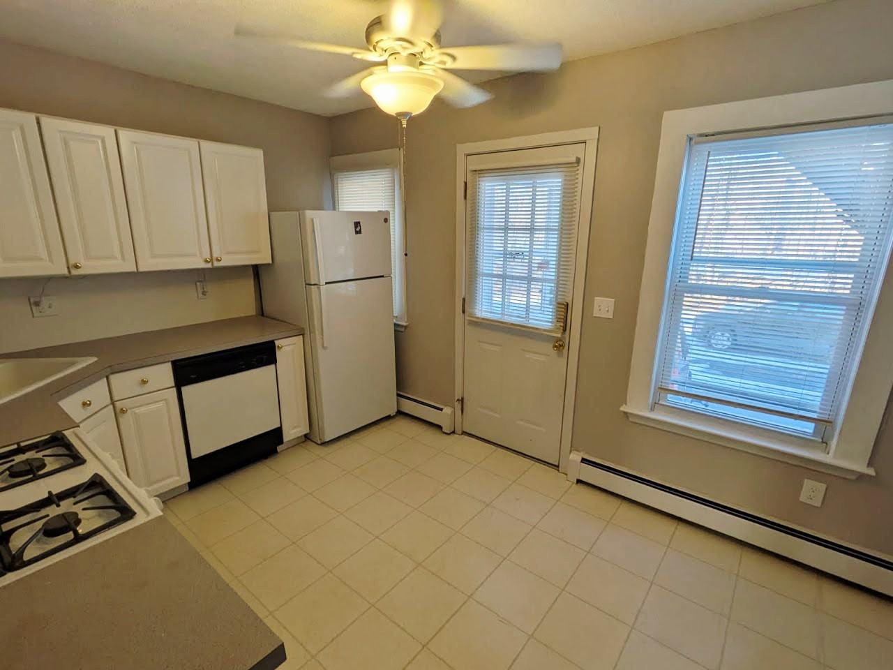 21 Asnuntuck St #21 - Photo 6 of 19