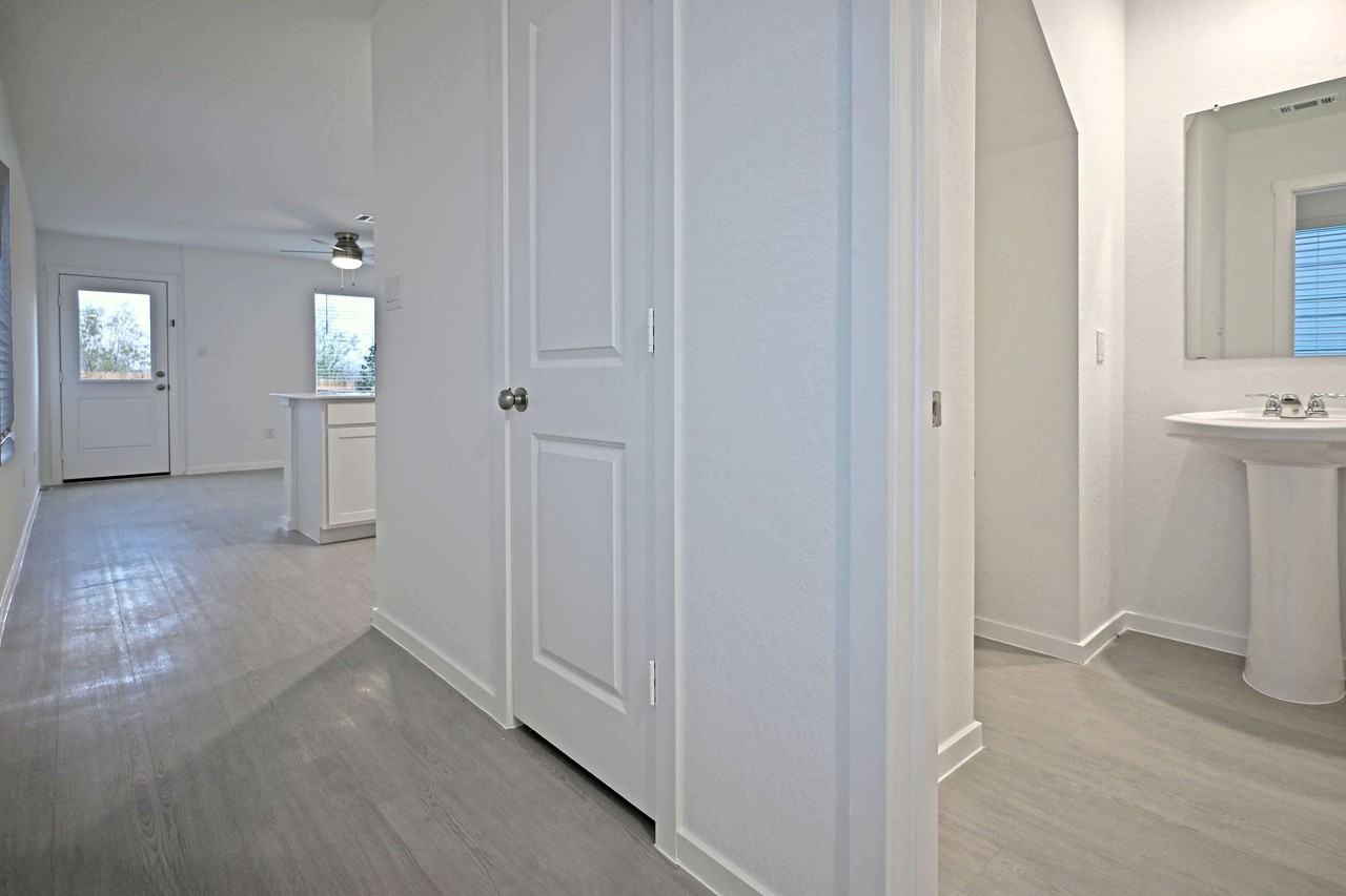 12105 Floral Blossom #1 - Photo 2 of 38