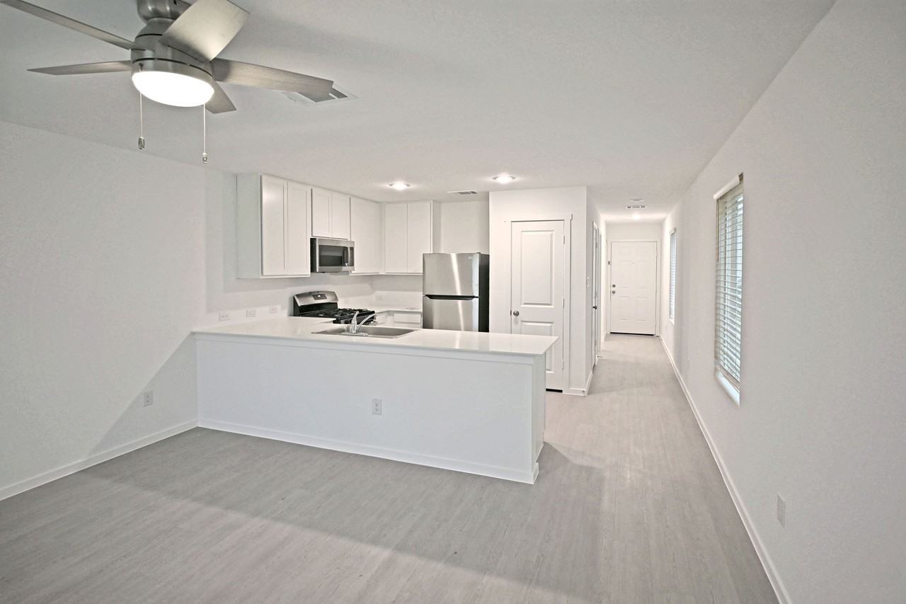 12105 Floral Blossom #1 - Photo 5 of 38