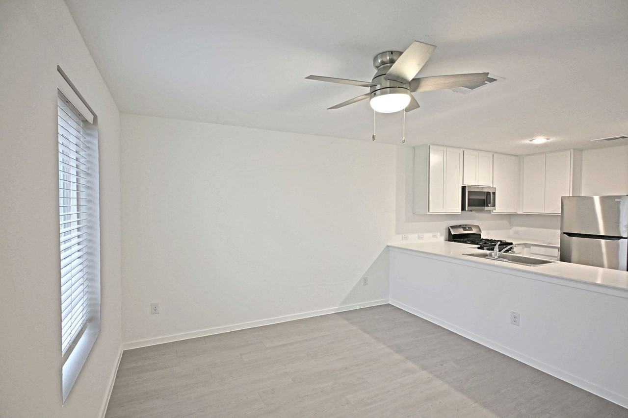 12105 Floral Blossom #1 - Photo 6 of 38