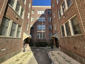 200 W 31st St #1 - Photo 1 of 1