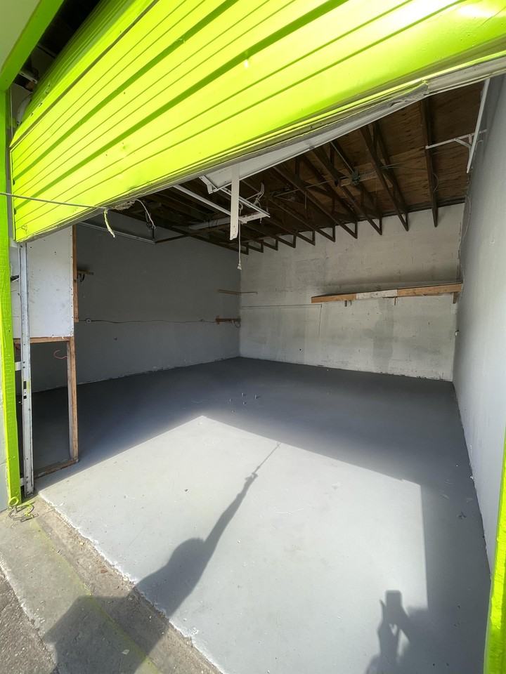 821 NW 45th St - Q&R #QR - Photo 4 of 24