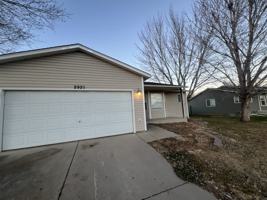 featured image of 2921 Anchor Dr #1