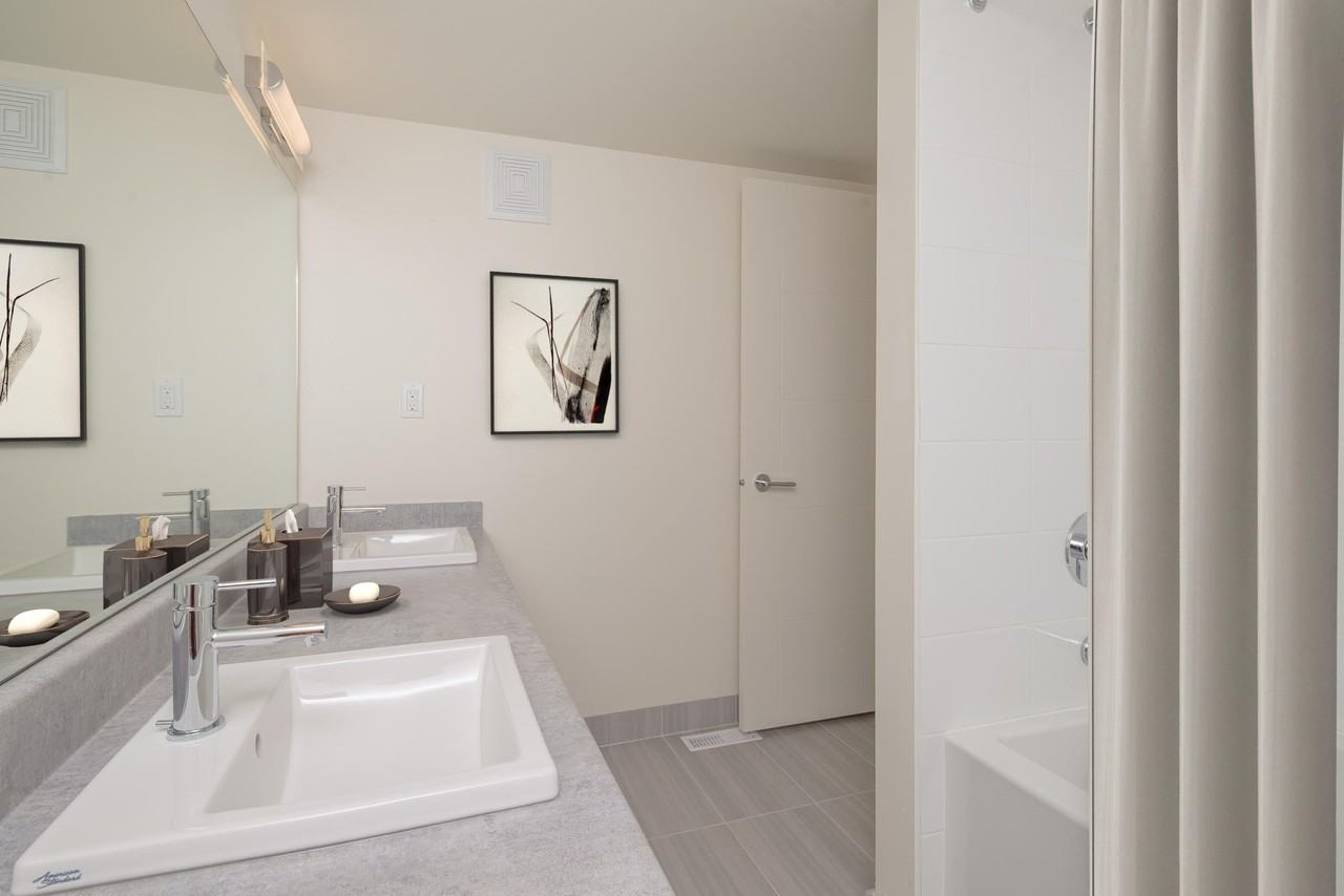 Parke Avenue Square - Photo 5 of 12