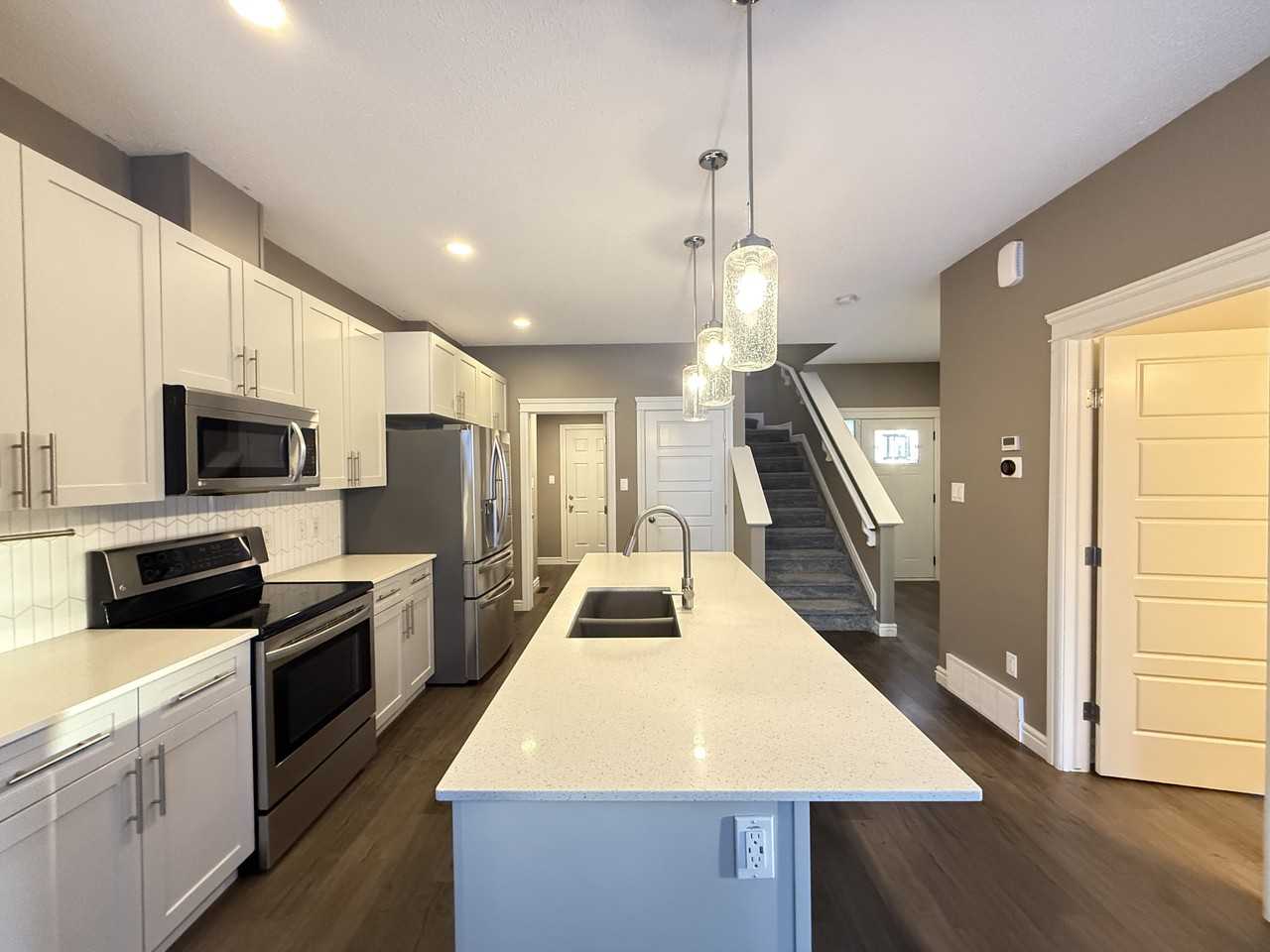 32 Juneau Way, St. Albert, Alberta, Canada, T8N 7V7 - Photo 5 of 24